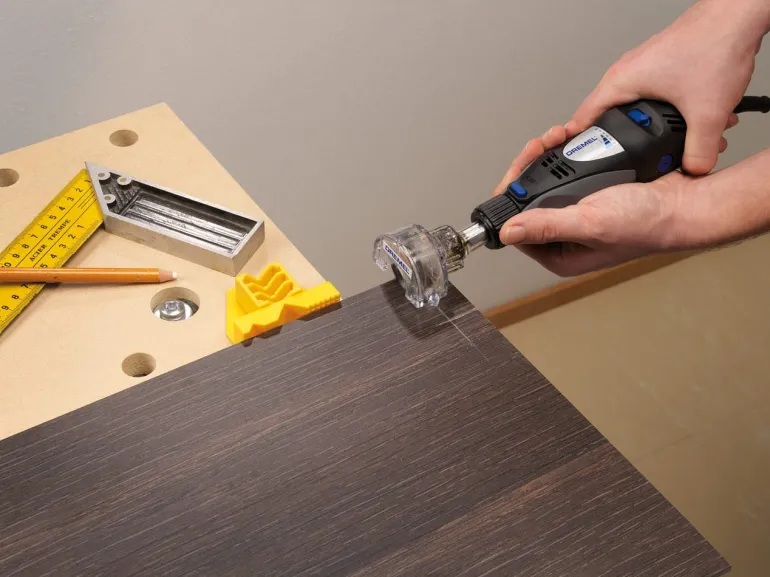 Adaptation pour mini-scie DREMEL