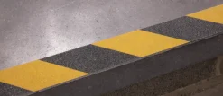 Adhésif de signalisation rugueux jaune/noir 5m x 50mm
