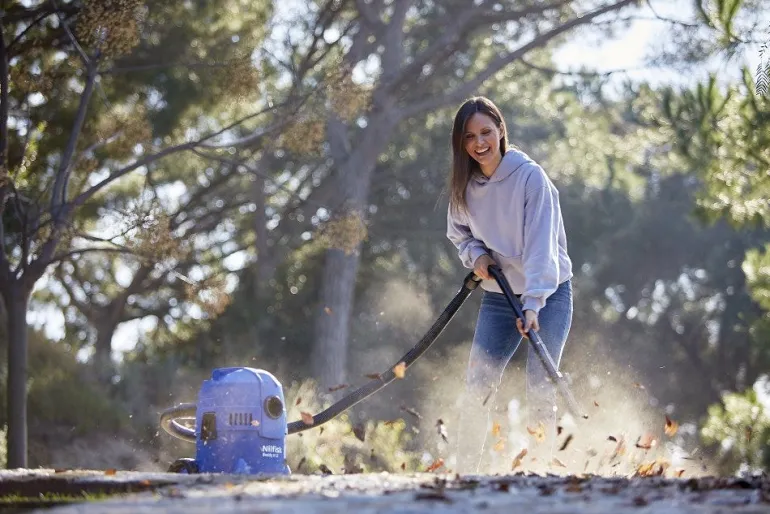 Aspirateur eau et poussières BUDDY II 12 NILFISK