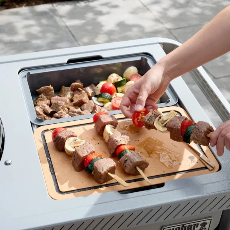 Barbecue au charbon de bois Performer Premium Ø57cm WEBER