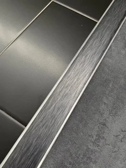 Barre de seuil universel alu plaxé métal oxydé 3,7x83cm