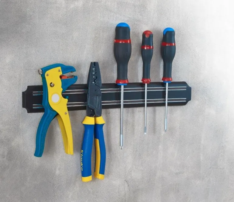 Barrette murale porte outils magnétique MOTTEZ