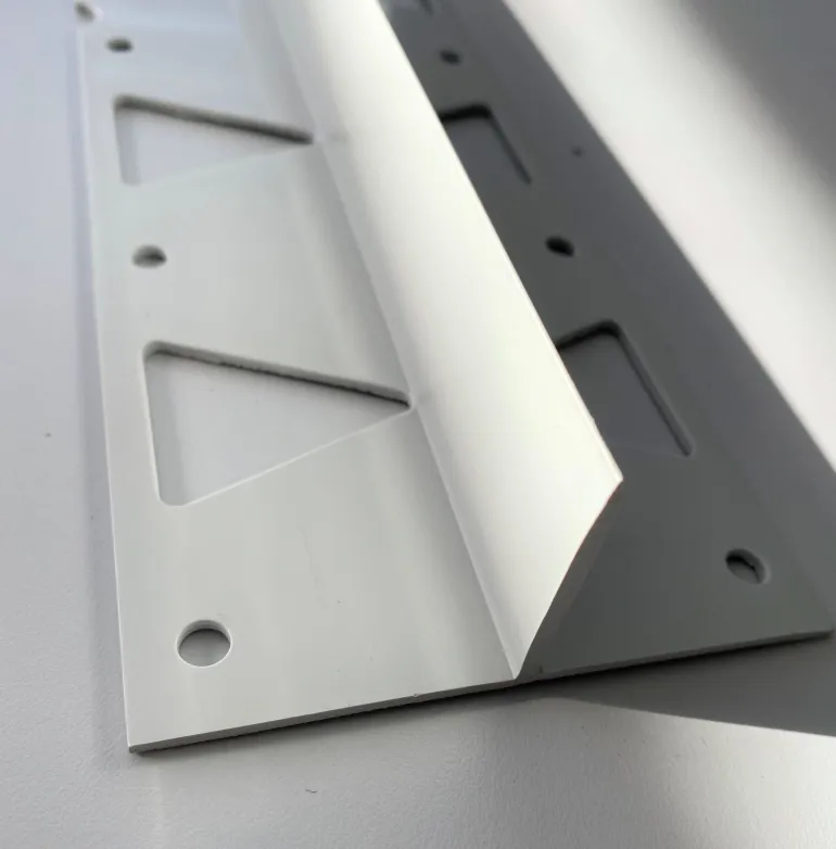 Bordure Tcourb' PVC gris clair 70mm 2m