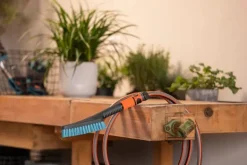 Brosse de lavage à main S dure Cleansystem GARDENA