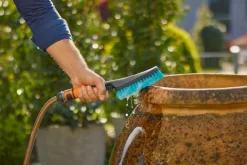 Brosse de lavage à main S dure Cleansystem GARDENA