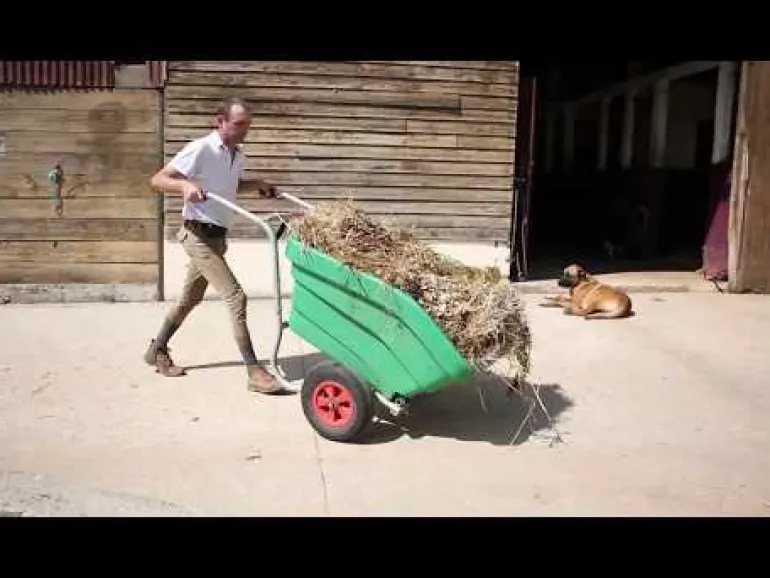 Brouette basculante 330 litres LA BUVETTE