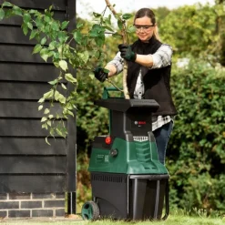 Broyeur silencieux AXT 25 TC BOSCH