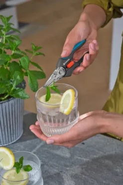 Ciseaux de récolte avec pince de maintien Gripcut GARDENA