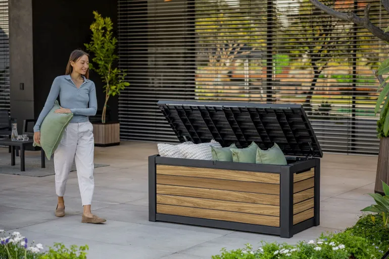 Coffre de rangement Signature 630L KETER