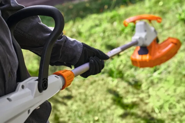 Coupe-bordures FSA 50 (produit seul) STIHL