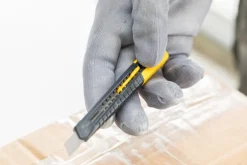 Couteau à lame rétractable 9.5 mm STANLEY