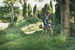 Débroussailleuse thermique 122R avec tête nylon HUSQVARNA