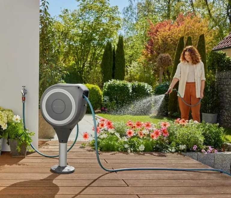 Dévidoir automatique pour terrasse RollUp M 20m GARDENA