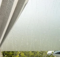 Film statique pour vitrage 90 cm - Bulles - Vendu au mètre