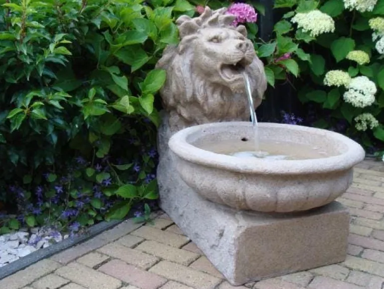 Fontaine de jardin Basel