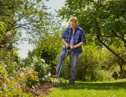 Fourche à bêcher ErgoLine 117 cm GARDENA