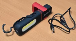 Lampe torche portative 15,5x3x4 cm à LED 350 lm + batterie