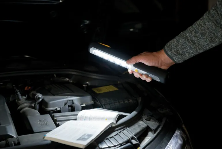 Lampe torche LED rechargeable