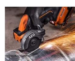 Mini scie multi-matériaux Brushless Subcompact 18V AEG