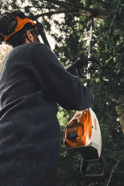 Moteur CombiSystème à batterie KMA200R + tête faucheuse