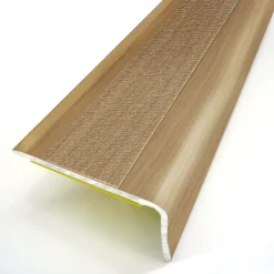 Nez de marche Déco alu chêne rustique adhésif 3,6x2,4x95cm