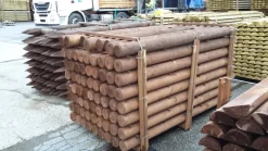 Piquet appointé chanfreiné Ø12cm 2,20m traité sels marron