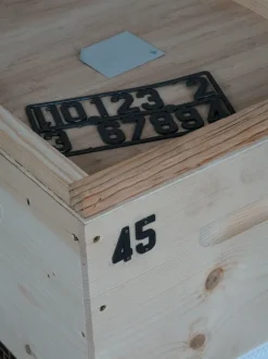 Plaque de 15 chiffres PVC à clouer