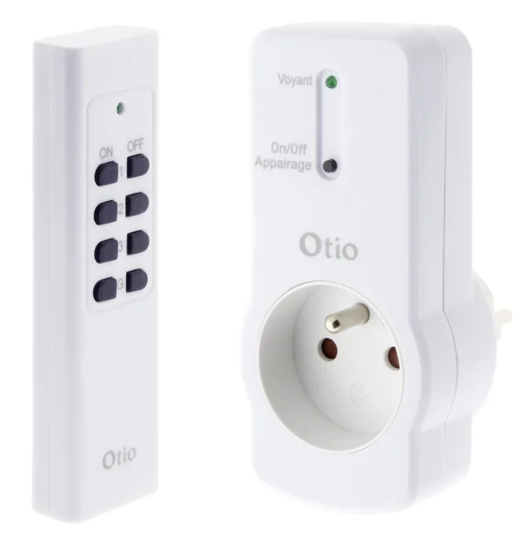 Prise télécommandée + télécommande blanc