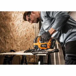 Scie sauteuse brushless 18V AEG