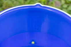 Seau abreuvoir pour volaille bleu transparent 12L KERBL