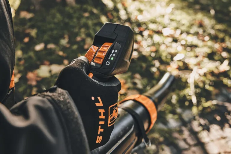 Souffleur à batterie BGA 300 (produit seul) STIHL