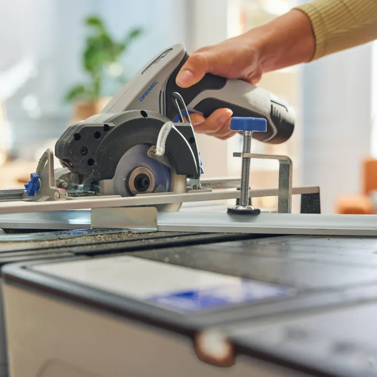 Station de sciage mobile Blueprint 12V complète DREMEL