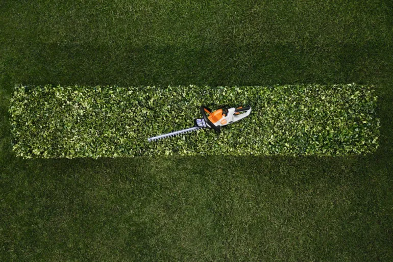 Taille-haie à batterie HSA30 (produit seul) STIHL