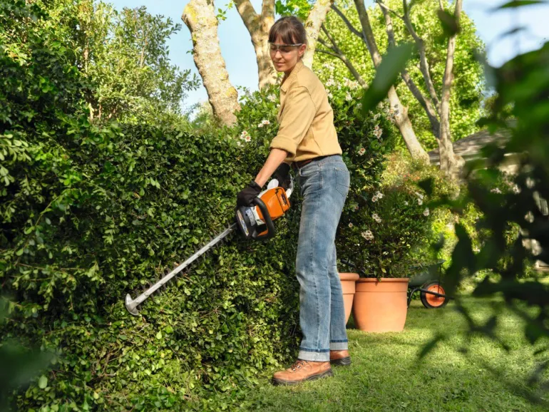 Taille-haie à batterie HSA 60 (produit seul) STIHL