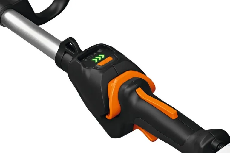 Taille-haie sur perche sur batterie HLA 140 B (produit seul)