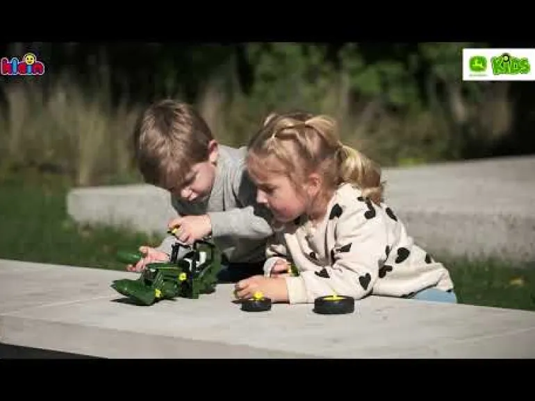 Tracteur John Deere à monter avec chargeur frontal 1:24