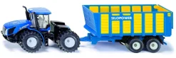 Tracteur avec remorque d'ensilage
