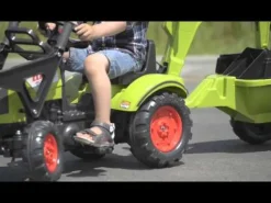 Tractopelle Claas avec excavatrice et remorque