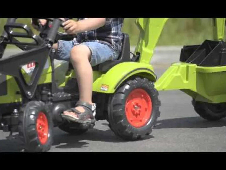 Tractopelle Claas avec excavatrice et remorque