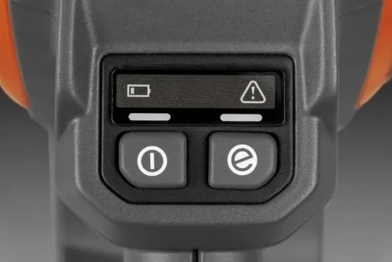Tronçonneuse à batterie 240i + batterie + chargeur HUSQVARNA