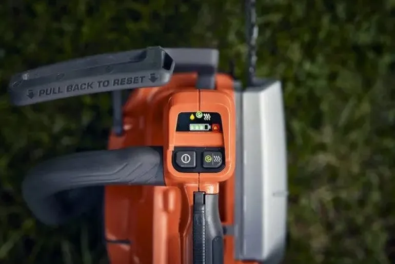 Tronçonneuse à batterie T542i XP SP21G (produit seul)