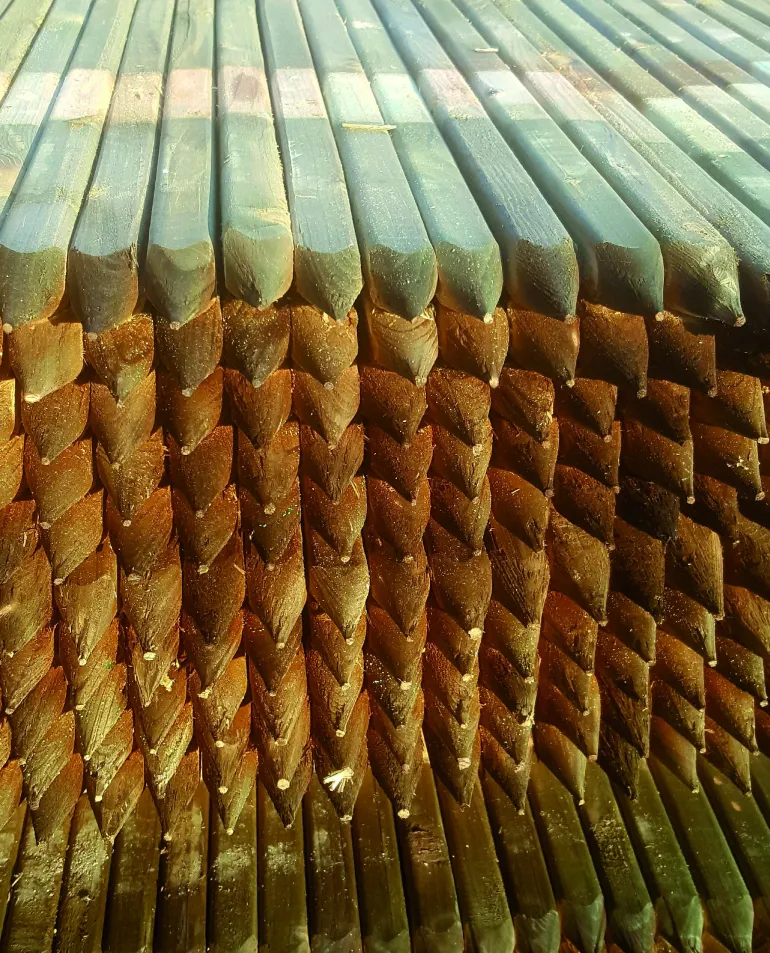 Tuteur bois fraisé 3x3x180cm - vendu à l'unité